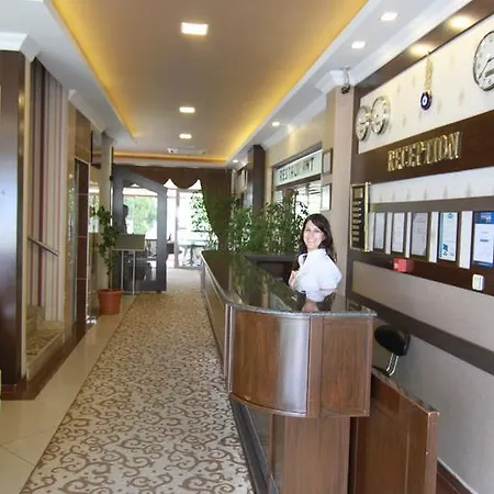 Hotel Teona 3*