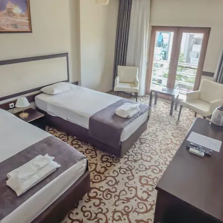 Teona Hotel 3*